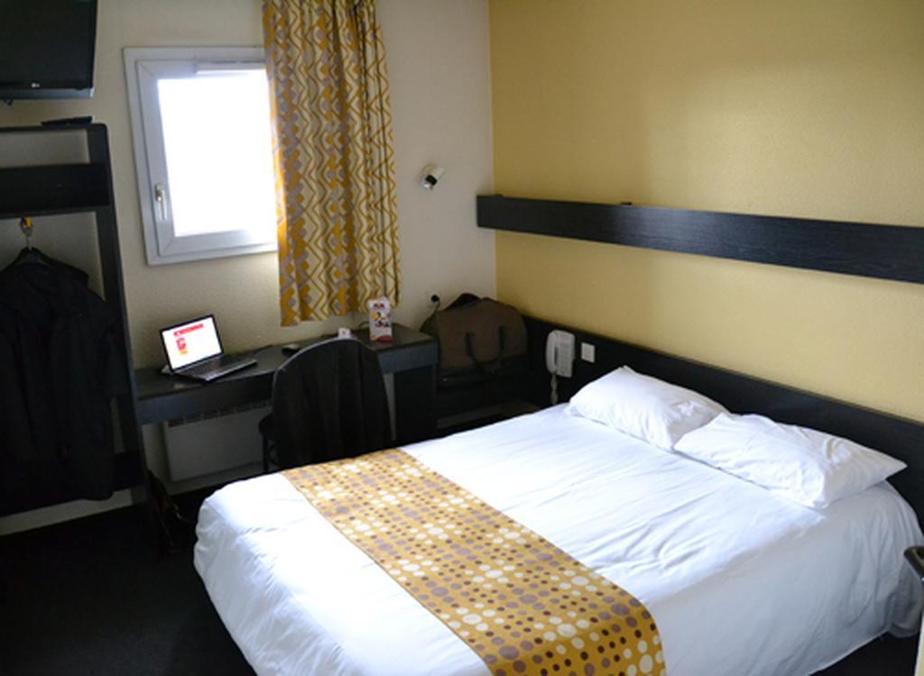 Brit Hotel - Montsoult La Croix Verte Baillet-en-France Екстериор снимка