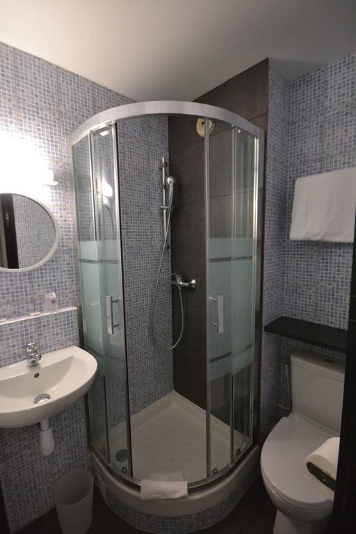Brit Hotel - Montsoult La Croix Verte Baillet-en-France Екстериор снимка